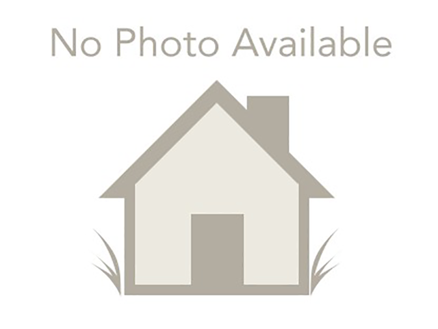 Beautiful corner lot 3bd/2ba house with solar for rent